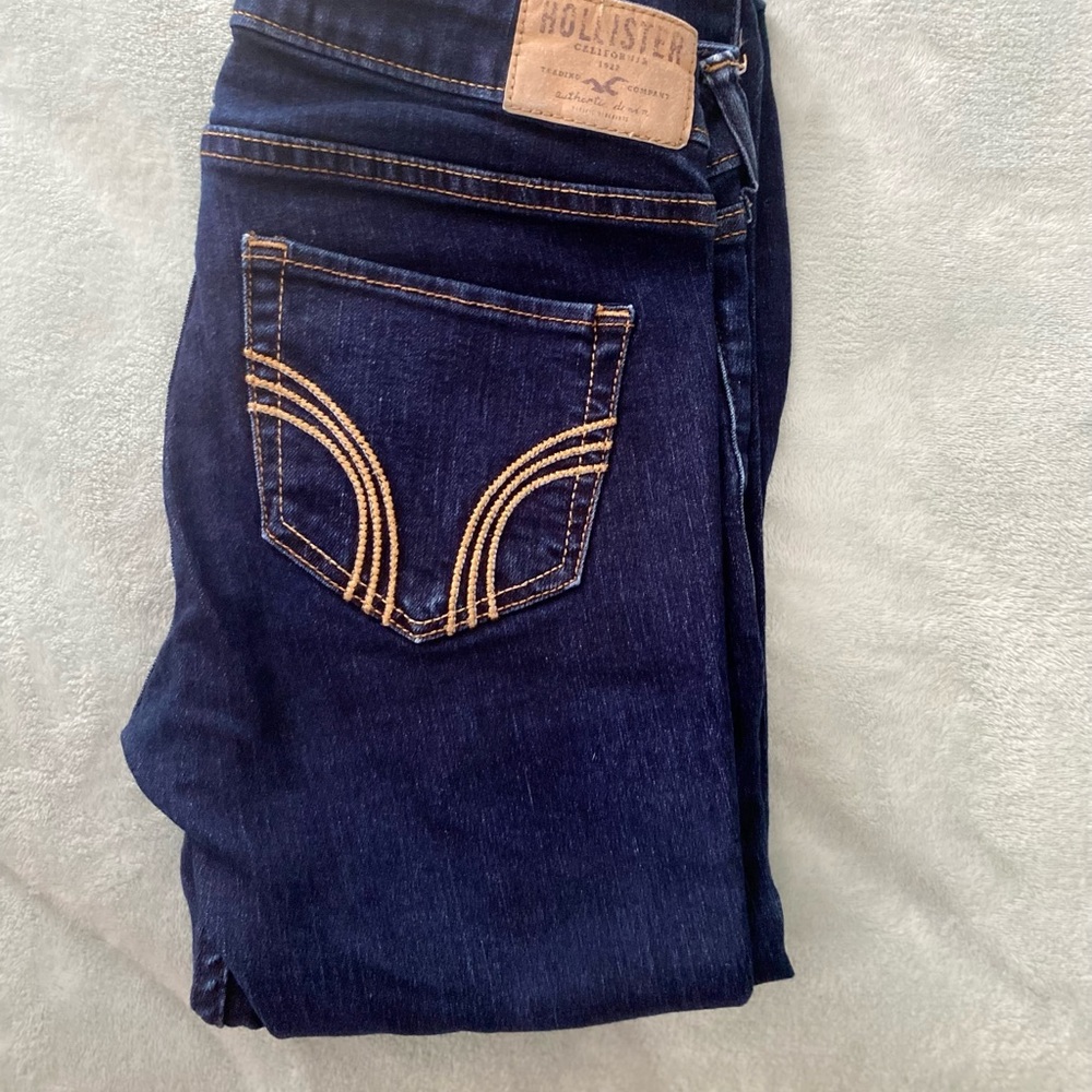Dark wash Hollister jeans
